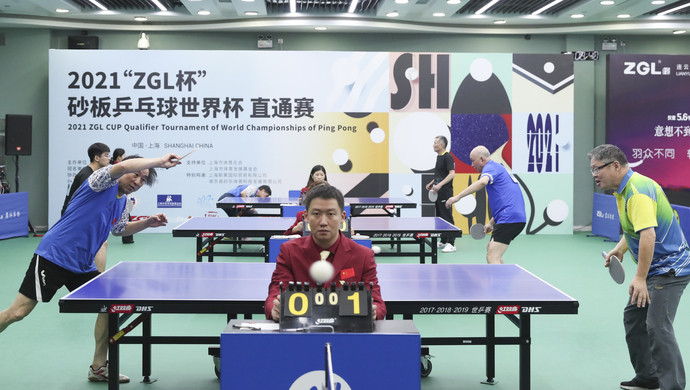 詹姆斯与安 詹姆斯与安