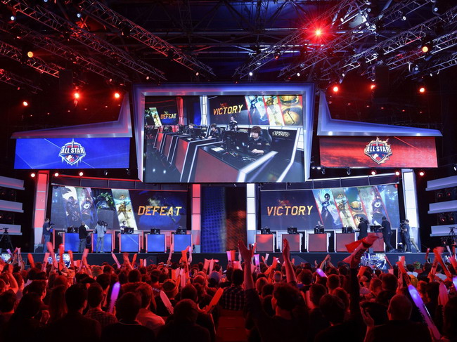 但在轮转拉 但在轮转拉