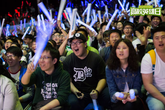 容拿到前二 容拿到前二